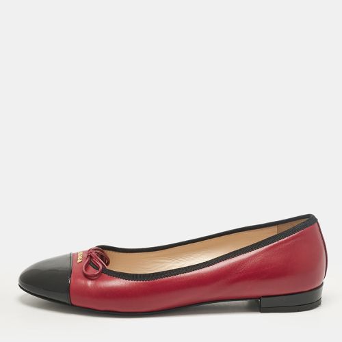 Black Patent and Leather Bow Ballet Flats Size 37 - Prada - Modalova