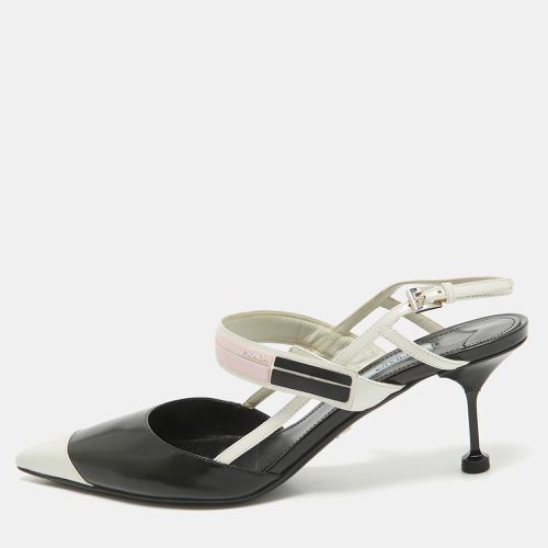 Prada Black/White Leather and Rubber Slingback Pumps Size 40.5 - Prada - Modalova