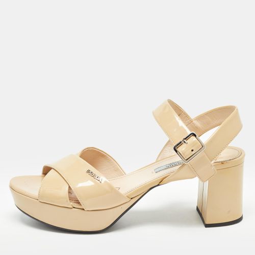 Prada Beige Patent Leather Platform Ankle Strap Sandals Size 38.5 - Prada - Modalova