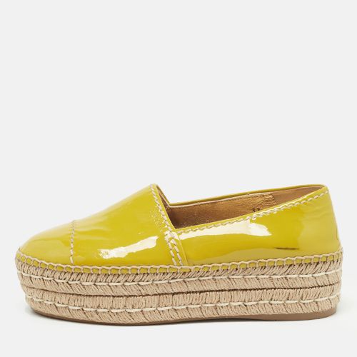 Prada Yellow Patent Leather Slip On Espadrille Loafers Size 37 - Prada - Modalova