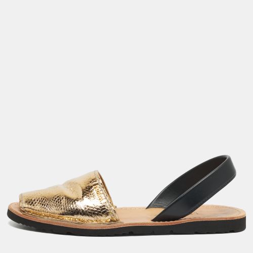 Size 38.5 /Black Python Embossed and Leather Flat Sandals - Prada - Modalova