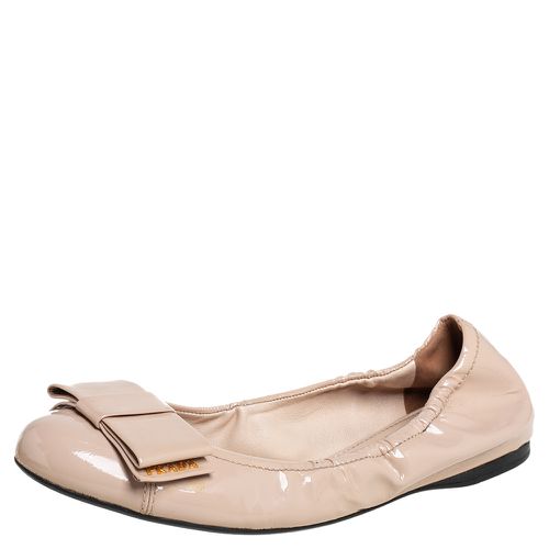 Prada Beige Patent Leather Scrunch Ballet Flats Size 38 - Prada - Modalova