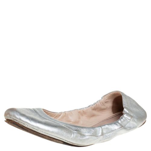 Prada Silver Leather Scrunch Ballet Flats Size 38.5 - Prada - Modalova