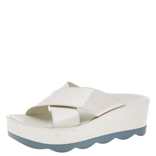 Prada White Patent Leather Crisscross Platform Slide Sandals Size 38 - Prada - Modalova