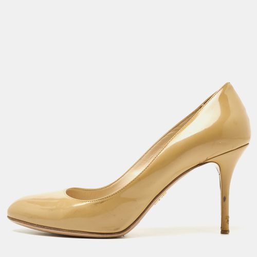 Prada Beige Patent Leather Round Toe Pumps Size 38.5 - Prada - Modalova