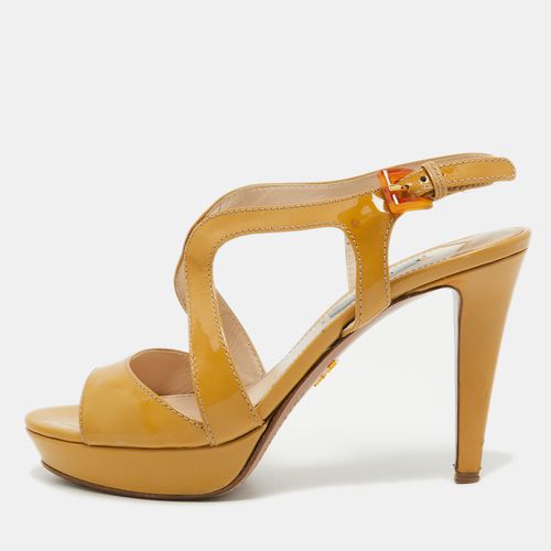 Prada Beige Patent Leather Platform Ankle Strap Sandals Size 38 - Prada - Modalova