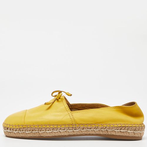 Prada Yellow Leather Espadrilles Slip On Loafers Size 39 - Prada - Modalova