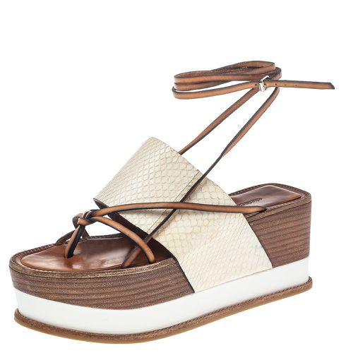 Roberto Cavalli Cream Python Wedge Platform Ankle Wrap Sandals Size 38.5 - Roberto Cavalli - Modalova