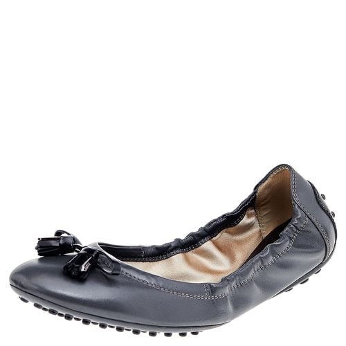 Tod's Grey/Black Patent And Leather Buckle Detail Scrunch Ballet Flats Size 36.5 - Tod's - Modalova