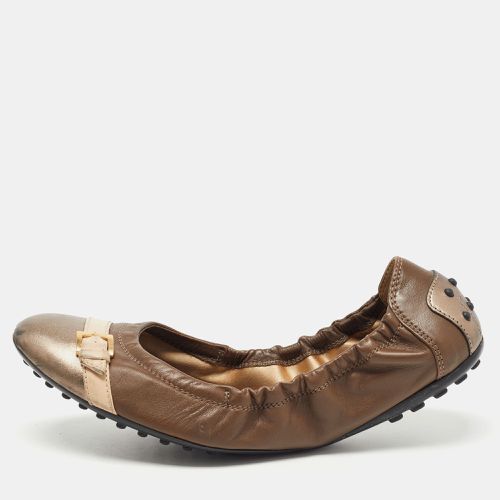 Tod's Brown/Metallic Leather Cap Toe Buckle Detail Scrunch Ballet Flats Size 38.5 - Tod's - Modalova