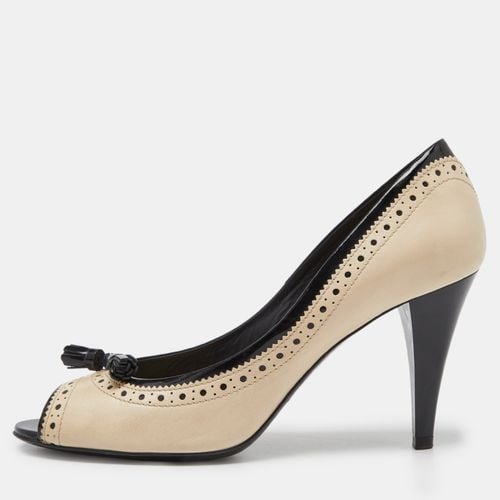 Tod's Cream/Black Brogue Patent and Leather Tassel Peep Toe Pumps Size 39.5 - Tod's - Modalova