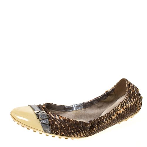 Tod's Brown/Cream Python and Patent Leather Cap Toe Buckle Scrunch Ballet Flats Size 38 - Tod's - Modalova