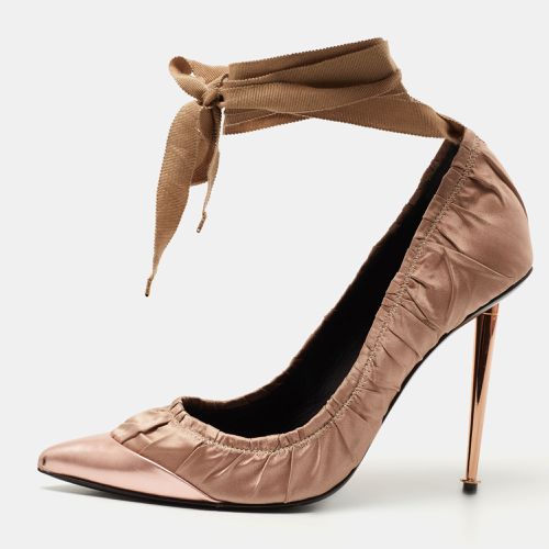 Tom Ford Two Tone Pleated Fabric and Leather Ankle Tie Pumps Size 39 - Tom Ford - Modalova