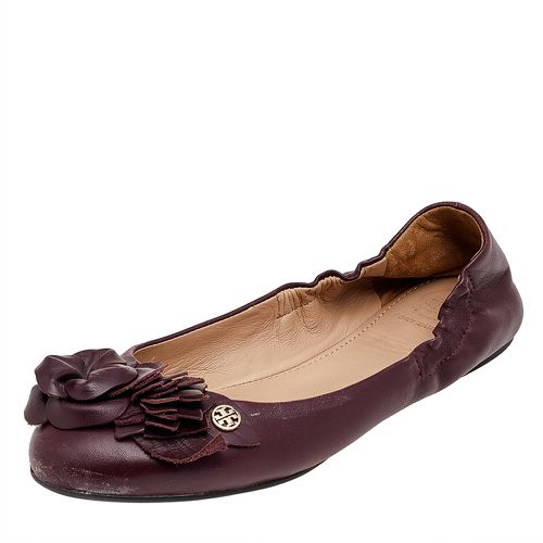 Tory Burch Burgundy Leather Flower Scrunch Ballet Flats Size 35.5 - Tory Burch - Modalova