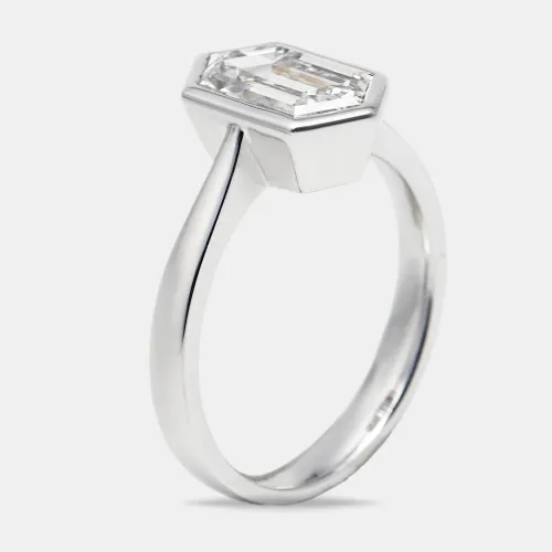 Cts Hexagon Cut Lab Grown Diamond 18k White Gold Ring Size 54 - The Diamond Edit - Modalova