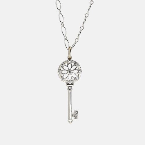 Tiffany & Co. Floral Key Diamond 18k White Gold Pendant Necklace - Tiffany & Co. - Modalova