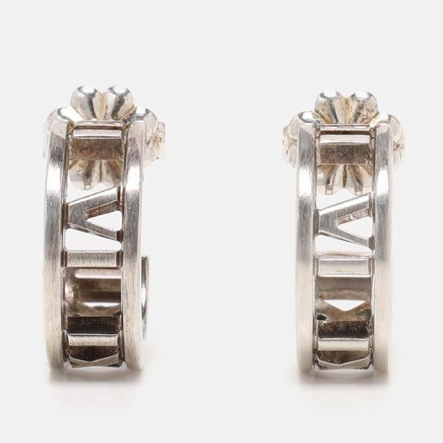 Tiffany & Co. Silver 925 Atlas Roman Numeric Hoop Earrings - Tiffany & Co. - Modalova