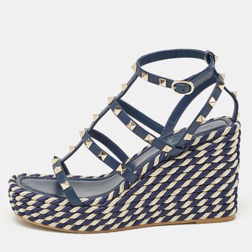 Valentino Navy Blue Leather Rockstud Wedge Sandals Size 39 - Valentino - Modalova