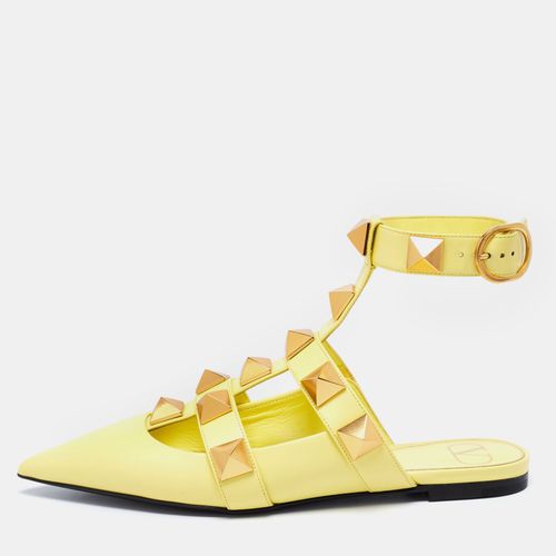 Valentino Lime Yellow Roman Stud Ankle Cuff Flat Mules Size 38 - Valentino - Modalova