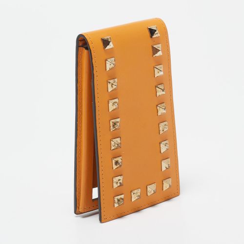 Mustard Leather Rockstud iPhone Flip Case - Valentino - Modalova