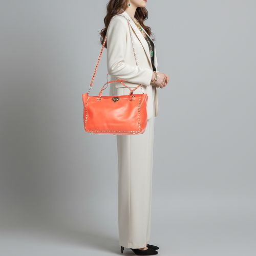 Rockstud Trapeze Medium Leather Tote - Valentino - Modalova