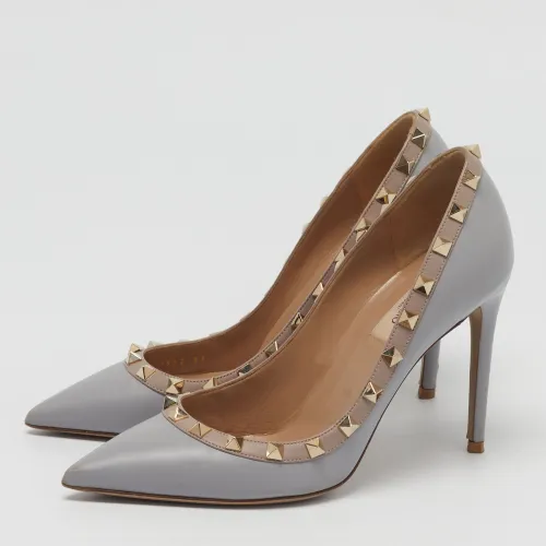 Rockstud Size 37 /Biege Leather Pumps - Valentino - Modalova