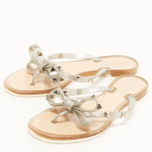 Rockstud Size 36 Rubber Thong Flat Sandals - Valentino - Modalova