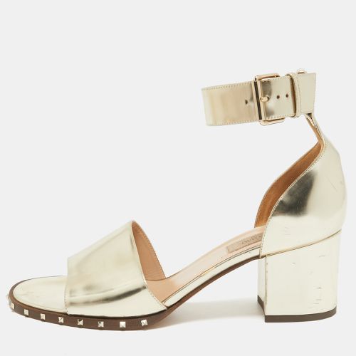 Valentino Gold Leather Soul Rockstud Ankle Strap Sandals Size 38 - Valentino - Modalova