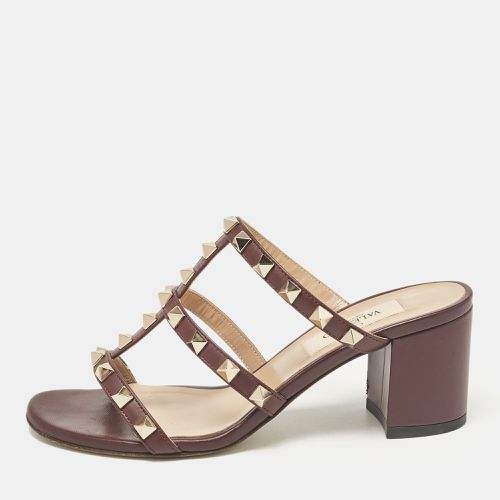 Valentino Burgundy Leather Rockstud Slide Sandals Size 34 - Valentino - Modalova