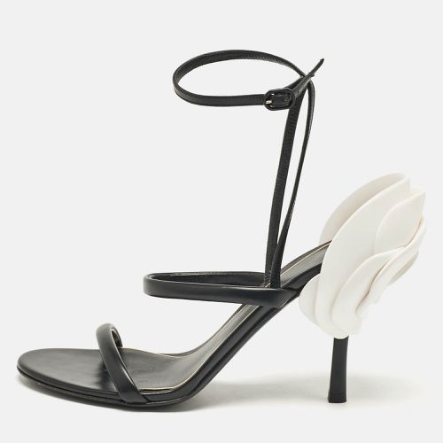 Valentino Black Leather Rose Detail Ankle Strap Sandals Size 39 - Valentino - Modalova