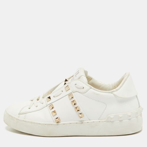 Valentino White Leather Rockstud Low Top Sneakers Size 35.5 - Valentino - Modalova