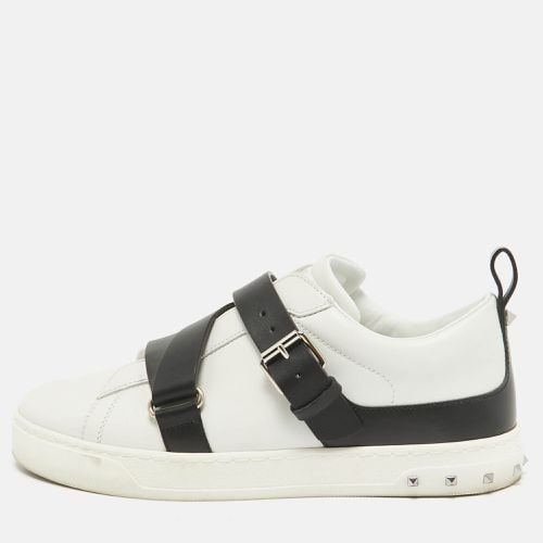 Valentino White Leather Rockstud Low Top Sneakers Size 38.5 - Valentino - Modalova