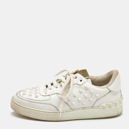 Valentino White Leather Rockstud Low Top Sneakers Size 39.5 - Valentino - Modalova