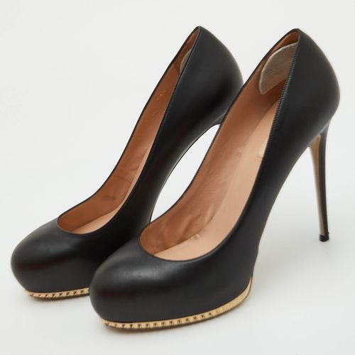 Rockstud Size 39.5 Leather Platform Pumps - Valentino - Modalova