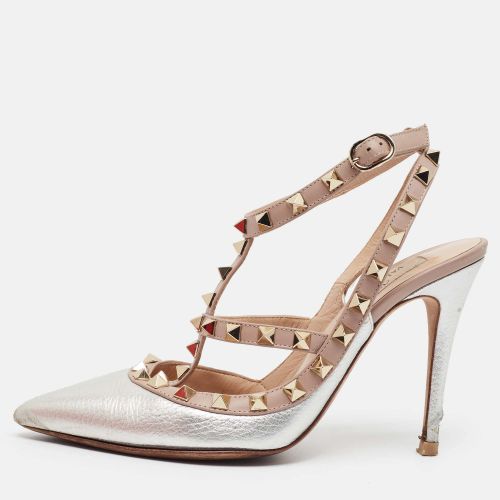 Rockstud Size 36 /Beige Leather Pumps - Valentino - Modalova