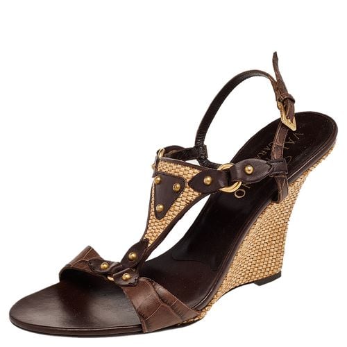 Valentino Brown Embossed Leather Wedge Sandals Size 37 - Valentino - Modalova