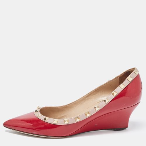 Valentino Red/Beige Patent and Leather Wedge Rockstud Pumps Size 39 - Valentino - Modalova