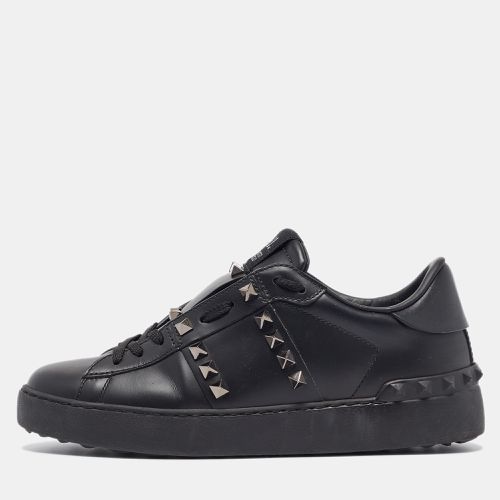 Valentino Black Leather Rockstud Low Top Sneakers Size 36.5 - Valentino - Modalova