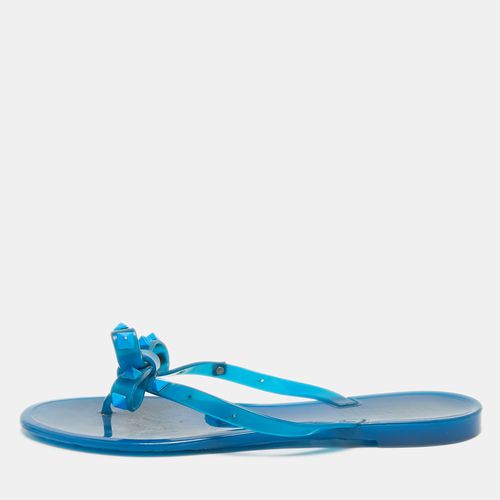 Valentino Blue Rubber Rockstud Thong Flat Sandals Size 38 - Valentino - Modalova