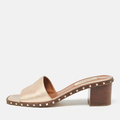 Valentino Metallic Rose Leather Rockstud Slides Size 35 - Valentino - Modalova