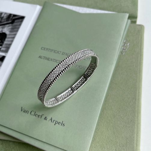 Van Cleef & Arpels White Gold Full Diamond Perlee Diamonds Three-Row Wide Bracelet Size S - Van Cleef & Arpels - Modalova