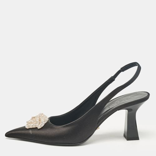 Versace Black Satin Crystal Embellished La Medusa Slingback Pumps Size 38 - Versace - Modalova