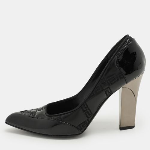 Versace Black Patent Leather Pumps Size 37.5 - Versace - Modalova