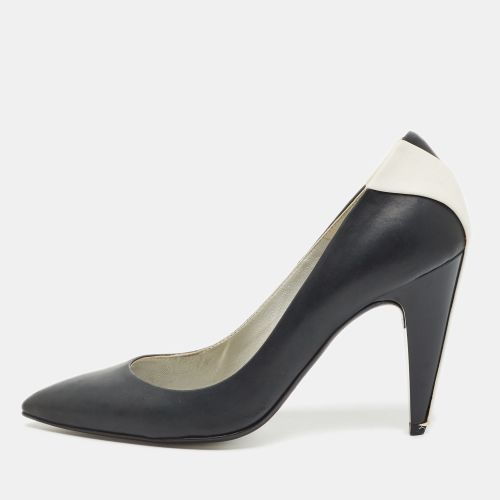Size 36 /White Leather Pointed Toe Pumps - Versace - Modalova