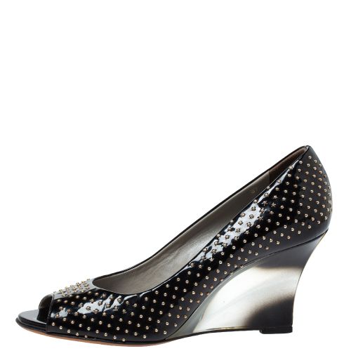Patent Studded Peep Toe Pumps Size 37 - Versace - Modalova