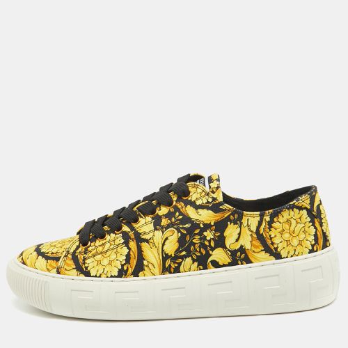 Versace Yellow/Black Canvas Baroccoo Lace Up Sneakers Size 40 - Versace - Modalova