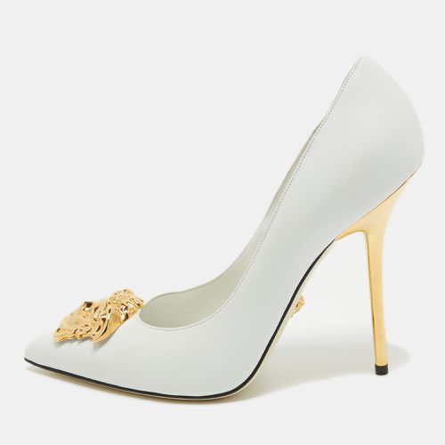 Versace White Leather Medusa Pointed Toe Pumps Size 40.5 - Versace - Modalova