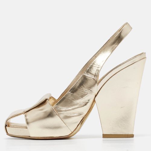 Yves Saint Laurent Gold Leather Cut Out Slingback Pumps Size 38 - Yves Saint Laurent - Modalova