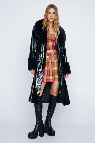 Womens Faux Fur Collar Vinyl Trench Coat - - 8 - Nasty Gal - Modalova