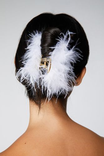 Womens Feather Hair Claw Clip - - ONE SIZE - Nasty Gal - Modalova